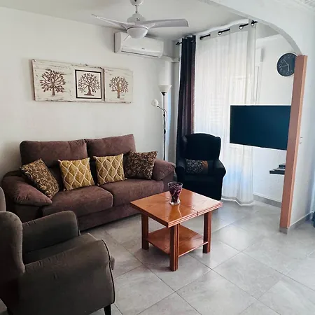 شقة Spacious 100m From The And Promenade تورّيفيِخا